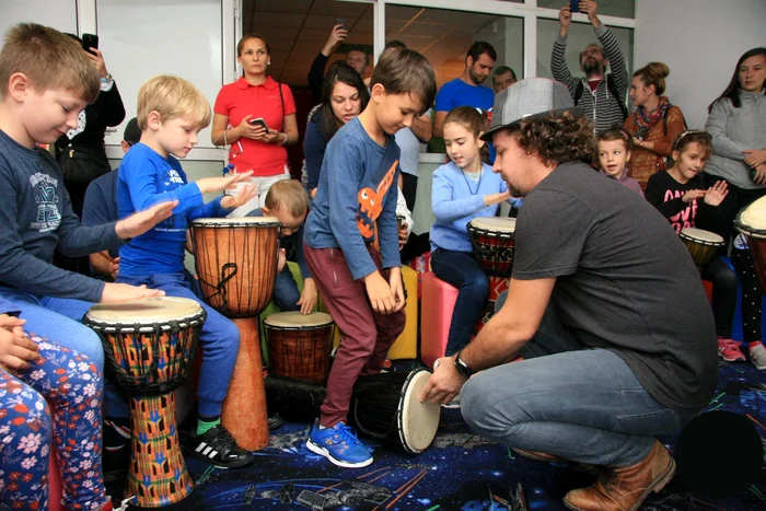 Copiii vor putea bate toba la mall
