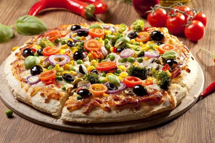 Pizza de post  Sursa foto shutterstock 176980196 jpg