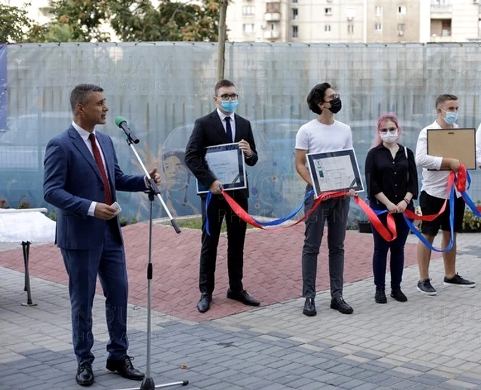 22 david saranga ambasador israel liceul laude reut jpg jpeg