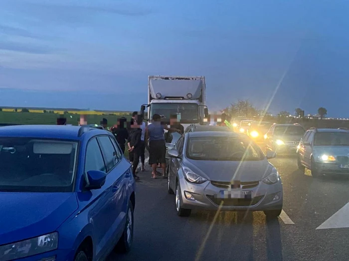 Cinci maşini, implicate în accidentul de pe DN2 FOTO IPJ Ialomiţa