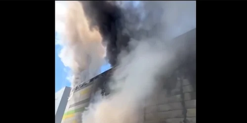 incendiu  mall arad captura video png