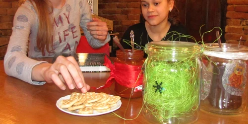 borcanul cu dulceata de povesti1