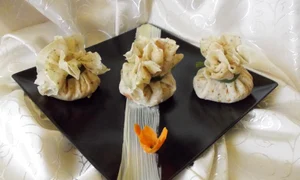 saculeti cu salata de beouf jpeg