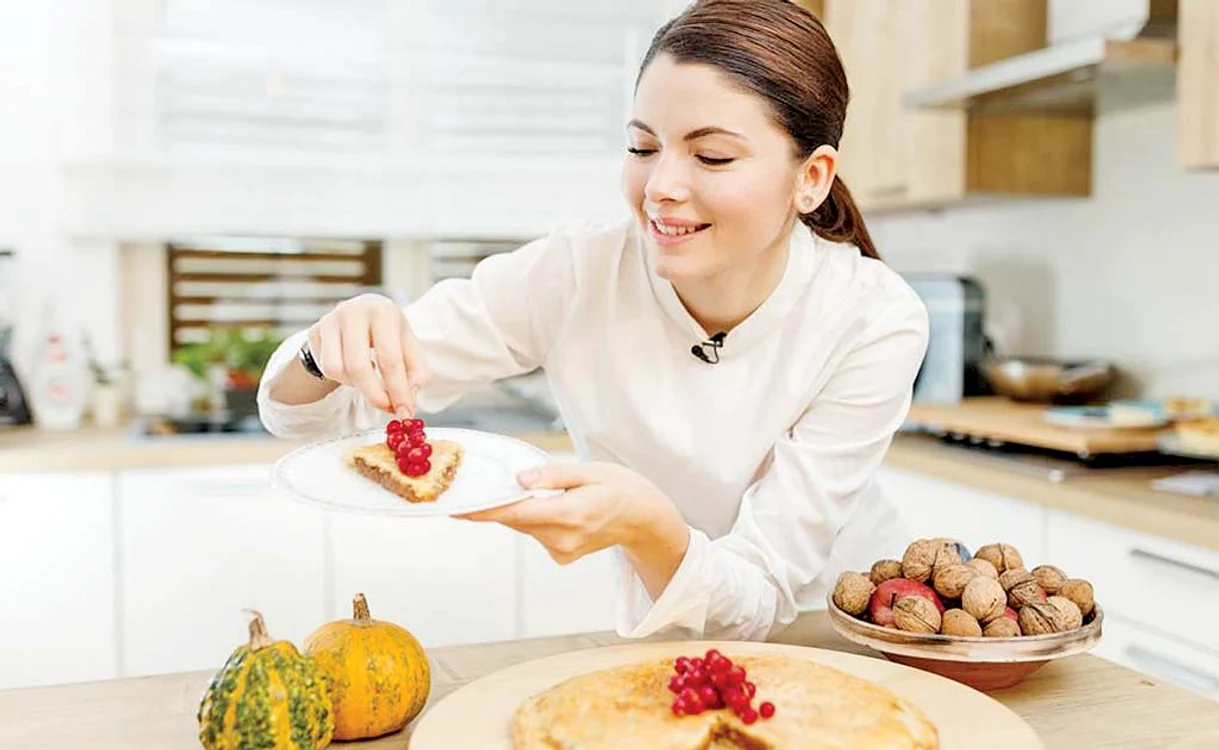 
    Vedetele ne dau reţete  delicioase de supe,  feluri principale şi dulciuri  