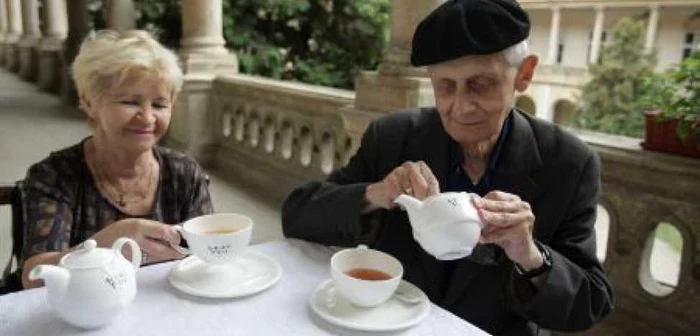 Cluj: Legendele şi aromele ceaiului au plutit în balconul Muzeului de Artă (GALERIE FOTO)