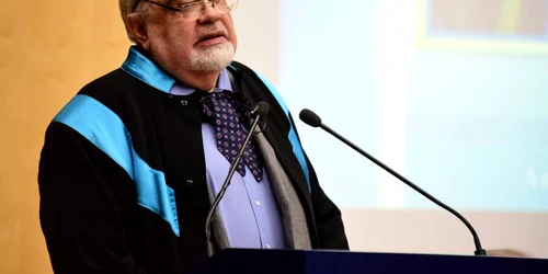 Andrei Pleşu primeşte titlul de Doctor Honoris Causa al UVT