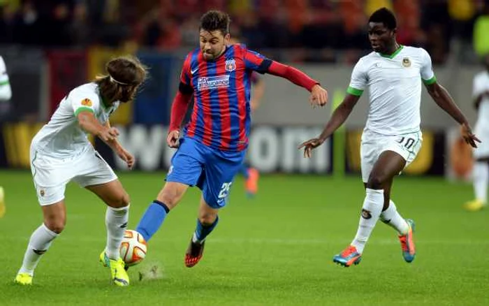 Rusescu a stabilit scorul pauzei: 2-0 pentru Steaua. OCTAV GANEA /
MEDIAFAX FOTO