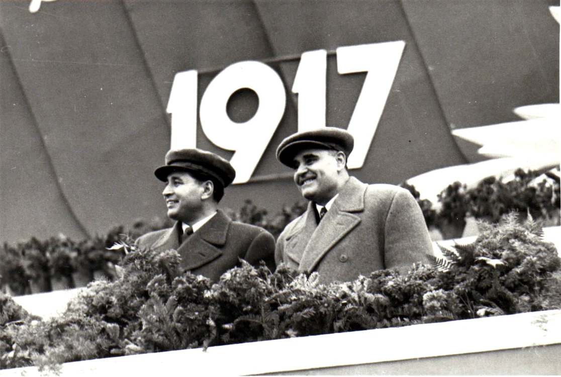 În 1952, Gheorghe Apostol, cel din stânga, aici împreună cu Gheorghe Gheorghiu-Dej, era deja cel mai important demnitar comunist după liderul partidului