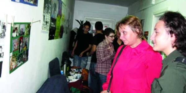 Reşiţa: Copiii spun secrete părinţilor curioşi (GALERIE FOTO)