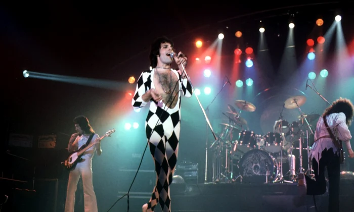 freddie mercury 85069668 jpeg
