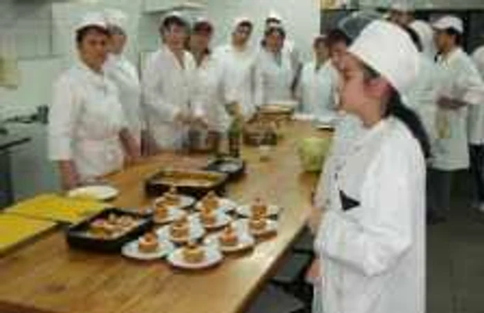 Cursurile sunt gratuite