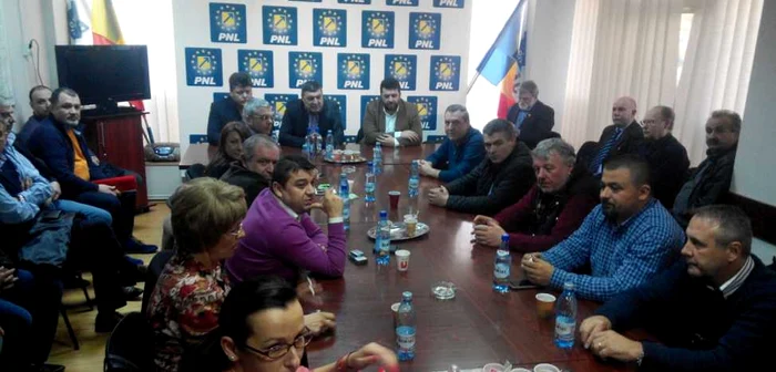 Şedinţa din PNL Buzău a fost una tensionată Foto Iulian Bunilă