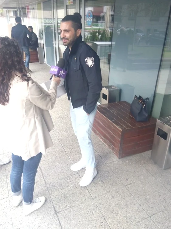 Pepe aşteaptă nerăbdător să-şi ia fetele acasăFoto: Alex Muscaliu