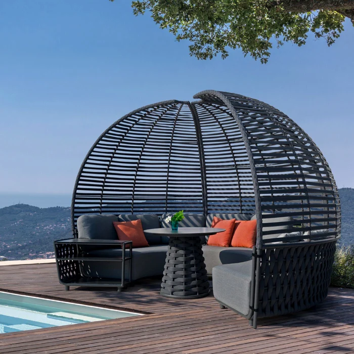 Idei de living outdoor cu mobilier pentru exterior Sursă Mobelli Furniture jpg