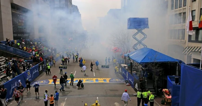 Atentatul terorist din Boston stârneşte panică în Marea Britanie FOTO www.boston.com