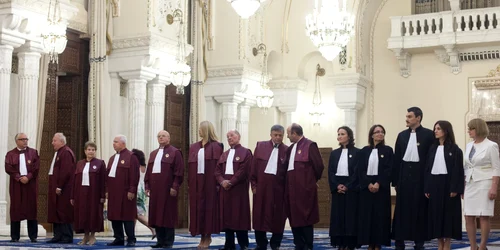 Judecătorii CCR au respins legea privind privilegiile parlamentarilor