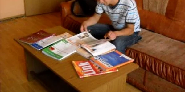 Turnu Severin: În licee se practică afaceri cu manuale