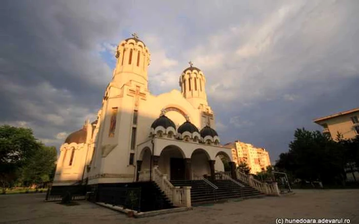 În municipiul Hunedoara sunt 19 biserici. FOTO: Daniel Guţă. ADEVĂRUL.