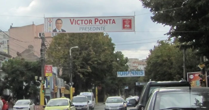 Teprezentanţii ACL Satu Mare au depus o contestaţie la BEJ din cauză că toate intersecţiile sunt pline de afişe doar cu Ponta