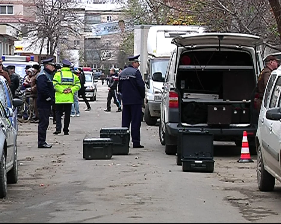 Mai multe echipaje de poliţie s-au deplasat la faţa locului. FOTO arhivă