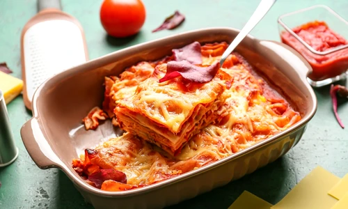 Lasagna cu legume  Sursa foto shutterstock 2101064713 jpg