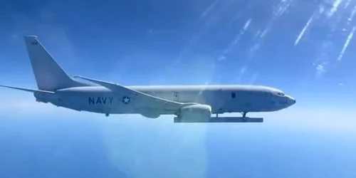 avion de patrulare american P 8 Poseidon foto Facebook defense romania jpg
