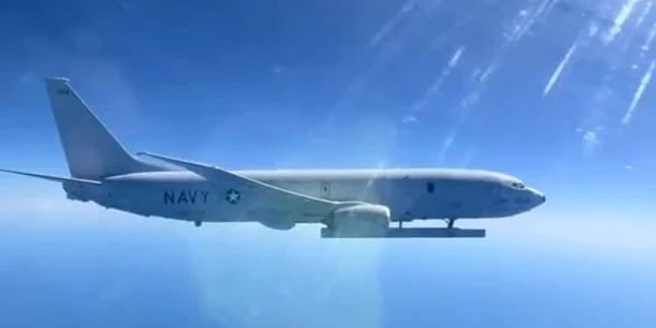 avion de patrulare american P 8 Poseidon foto Facebook defense romania jpg