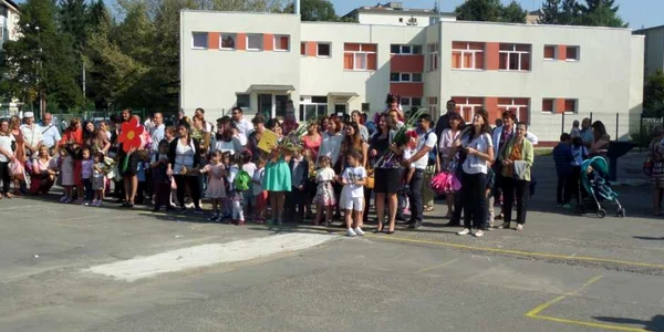 gradinita scoala marin preda pitesti
