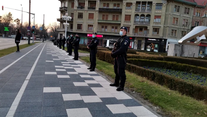 Forţele de ordine au blocat centrul Timişoarei FOTO Ş.Both