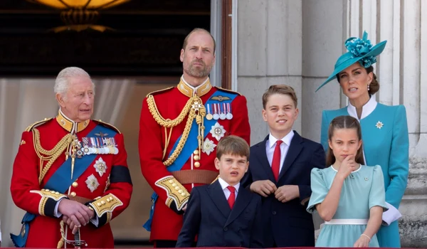 Regele Charles, Prințul William, Kate Middleton și copiii George, Charlotte și Louis foto profimedia jpg