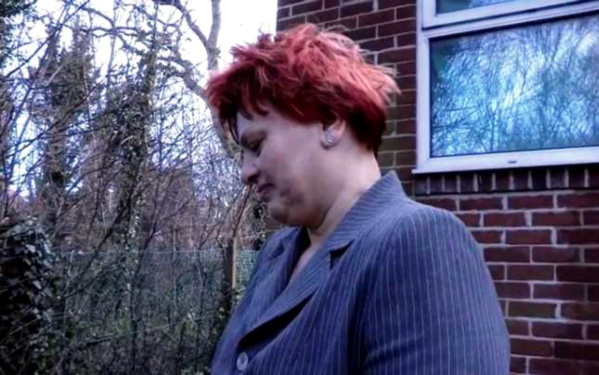 Mihaela - asistenta medicală din Constanţa care merge să lucreze în Anglia 
