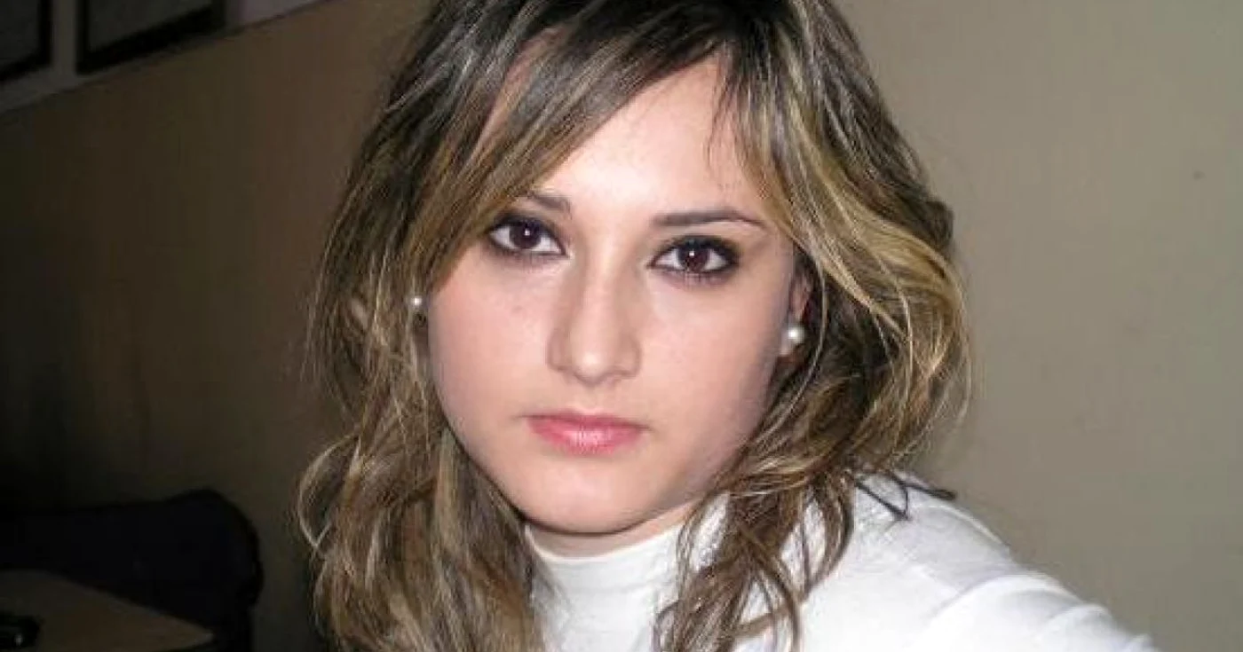 Cristina Mihai trebuia să petreacă sărbătorile alături de mama ei (sursa: HI5)
