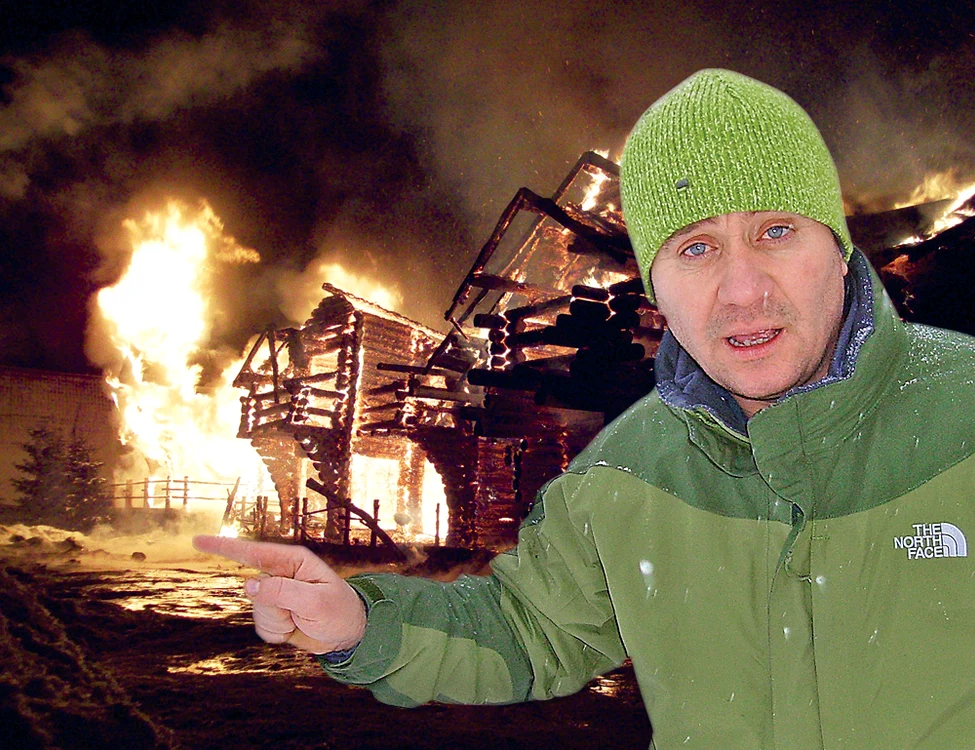 
    "Vilele au fost incendiate intenţionat"  Maxim Tănase, proprietar complex de lux  