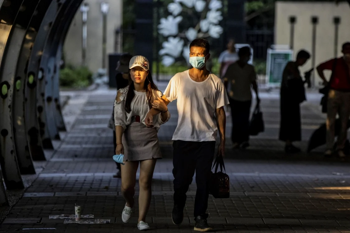 Delegaţii chinezi propun cursuri de romantism în şcoli FOTO EPA-EFE