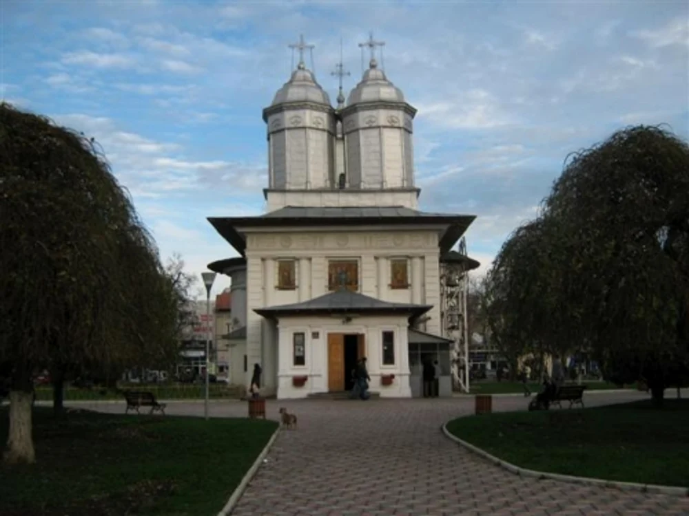 
    Biserica „Sfinții Îngeri” este monument istoric  