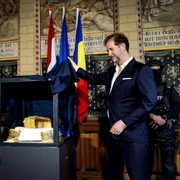 Primele imagini cu coiful de la Coțofenești găsit FOTO Profimedia