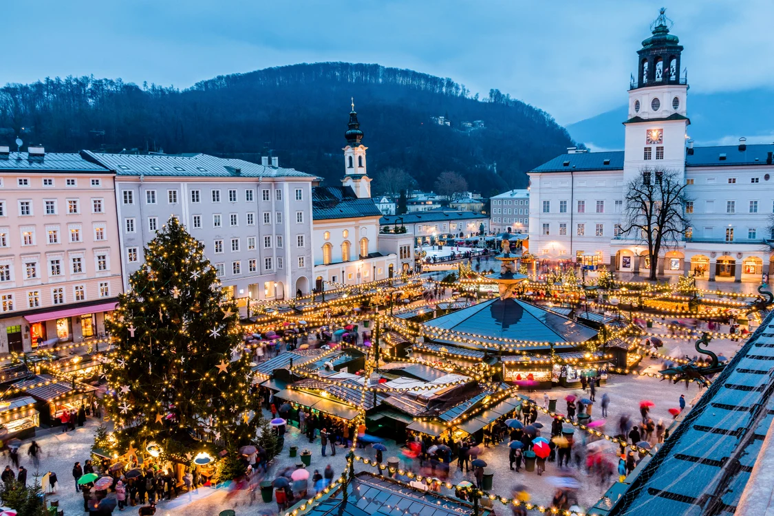 Târgul de Crăciun din Salzburg Foto Shutterstock