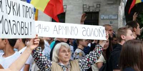 Au protestat la Chişinău împotriva ocupaţiei