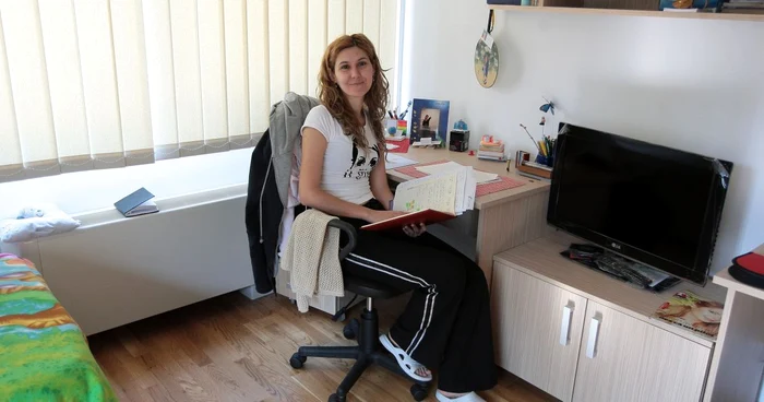 Eliza Pîrvu este printre primii medici rezidenţi care s-au cazat în noul cămin.