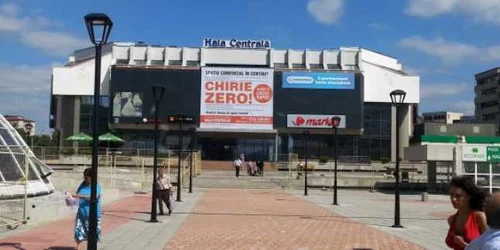 Chirie zero oferita de un mall din Iasi FOTO Wall street
