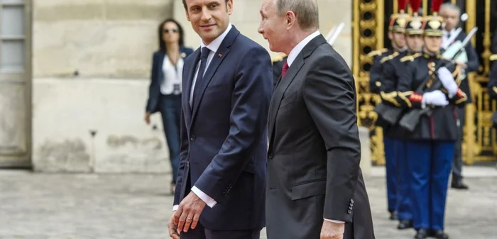 Emmanuel Macron şi Vladimir Putin la Versailles, la 29 mai 2017 FOTO EPA