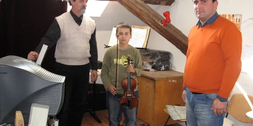 Claudiu Şular a fost anunţat telefonic că nu mai este director