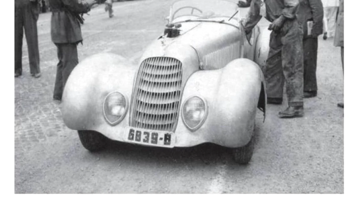 Pionierii automobilismului în Bucureşti jpeg