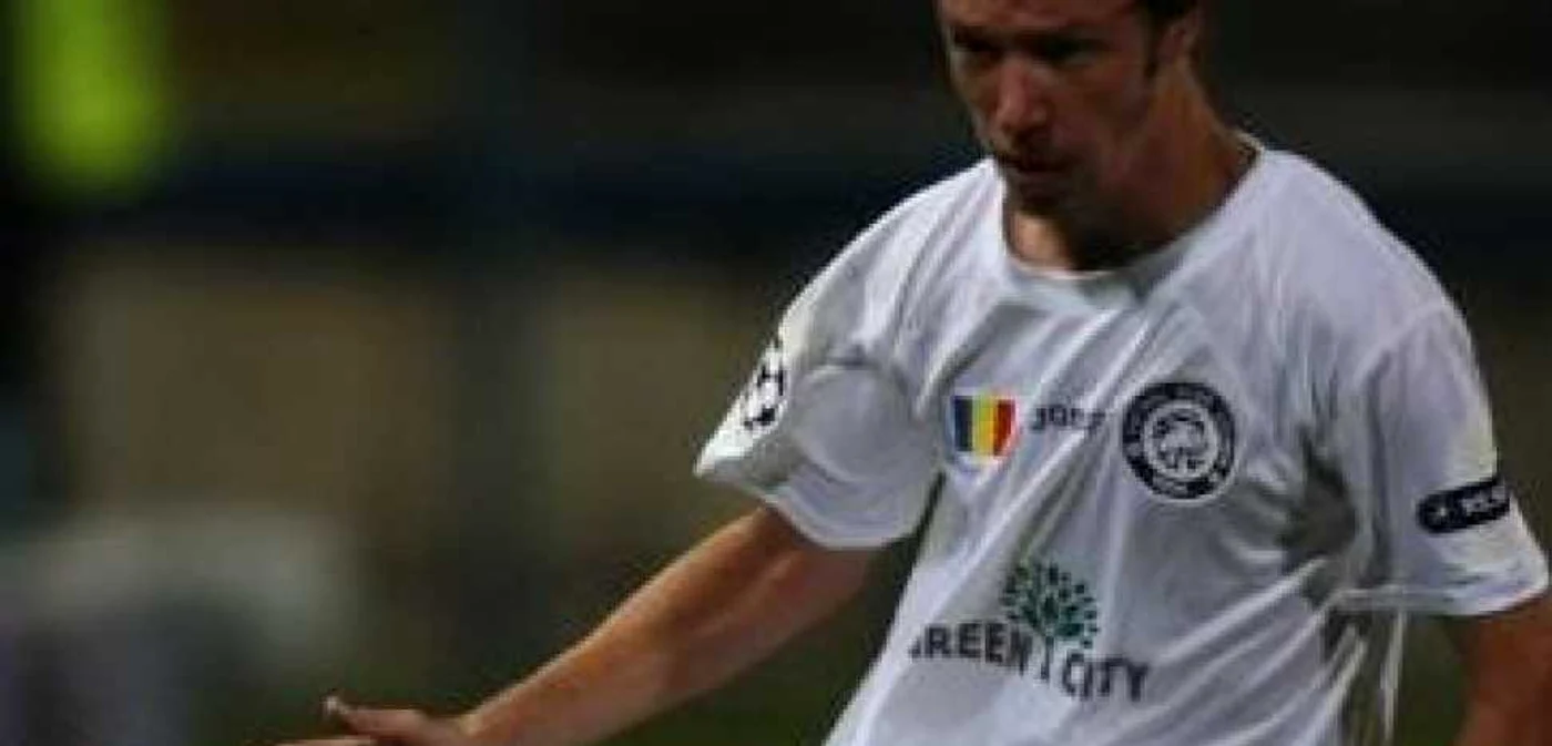 Iulian Apostol a ieşit "şifonat" rău de la meciul cu Rapid