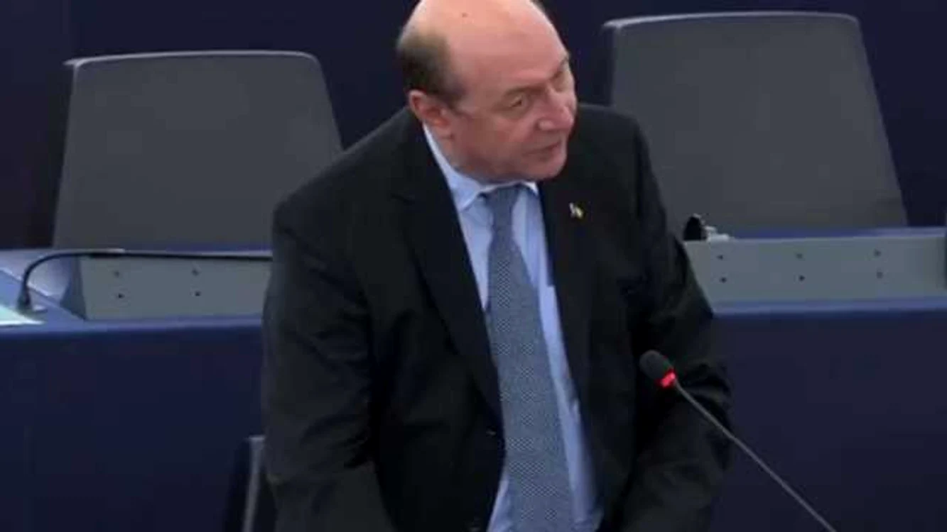 traian basescu plenul pe captura