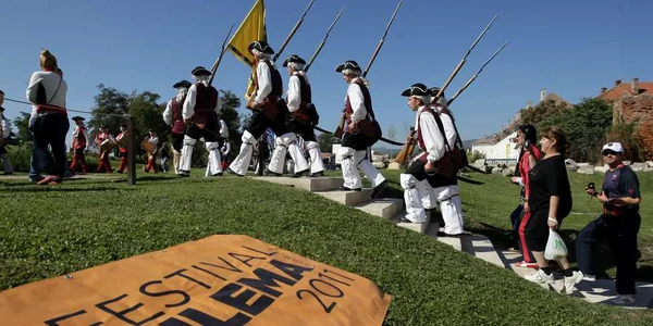 Festivalul Dilema veche Alba Iulia