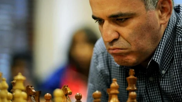 Garry Kasparov, de la maestru al șahului la opozantul lui Putin jpeg