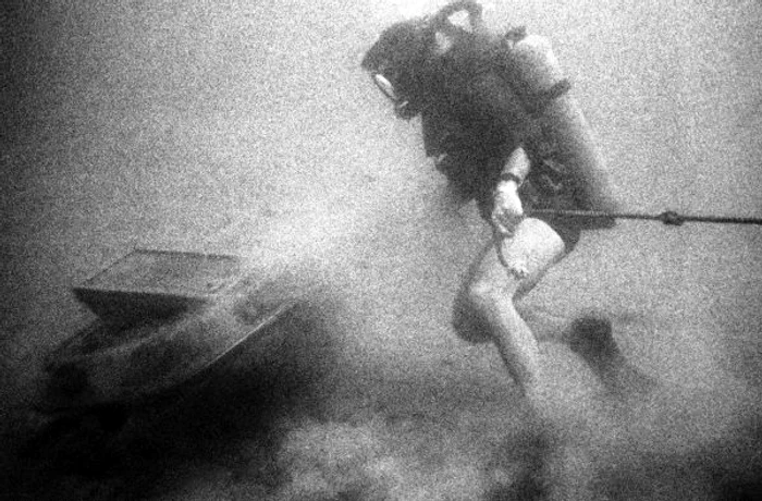 Una dintre bombe a ajuns pe fundul mării