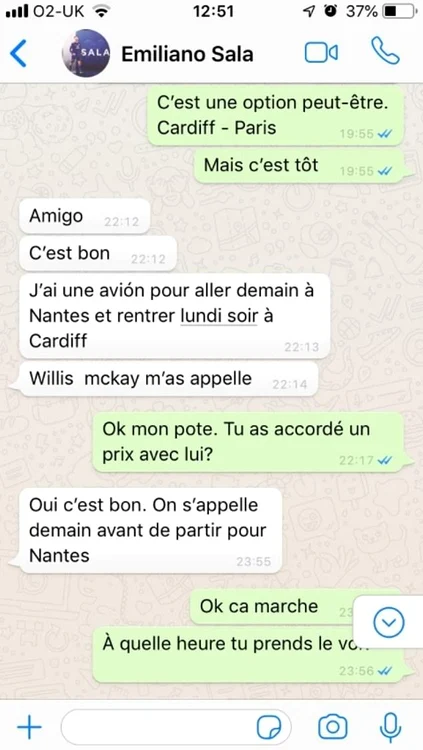 Emiliano Sala a explicat în acest schimb de mesaje că are deja un zbor pus la dispoziție de McKay