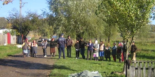 Trupul bătrânei a fost transportat la morga pentru autopsie